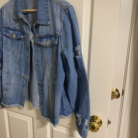 NWOT Jean Jacket - Picture 5 of 9